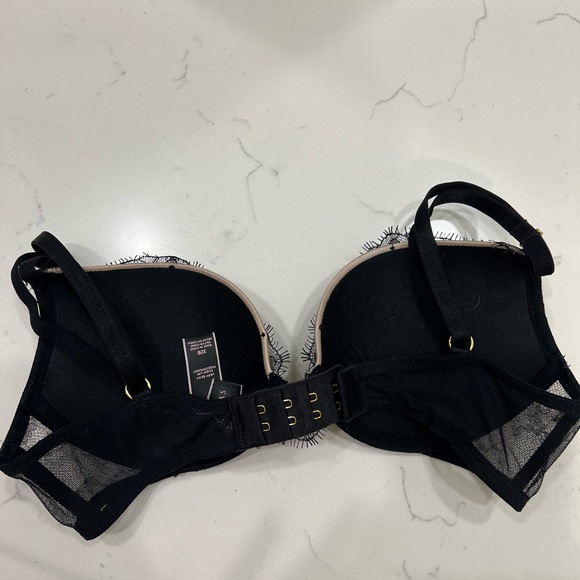 Victoria’s Secret Very Sexy Bra - Picture 3 of 4